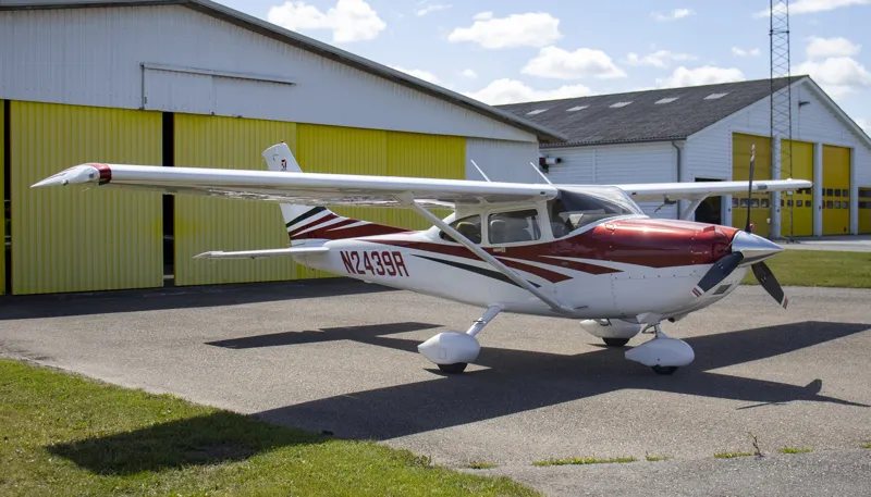 2006 Cessna 182 for sale