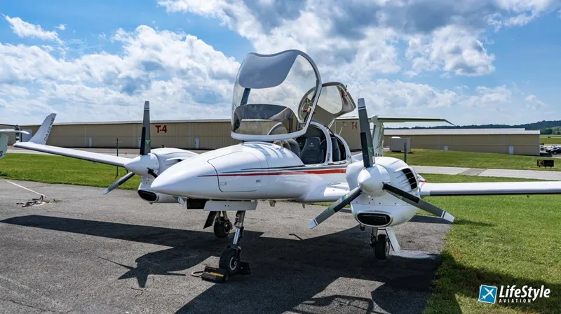 2007 Diamond DA42 for sale