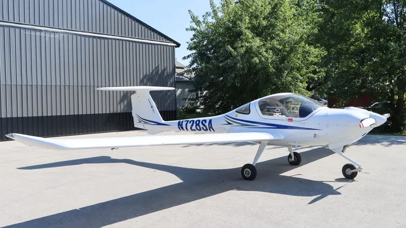 2025 Diamond DA20-C1