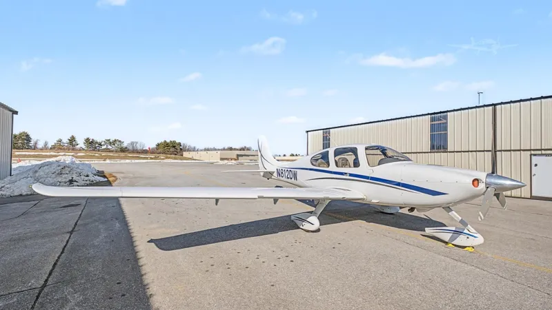 2001 Cirrus SR22
