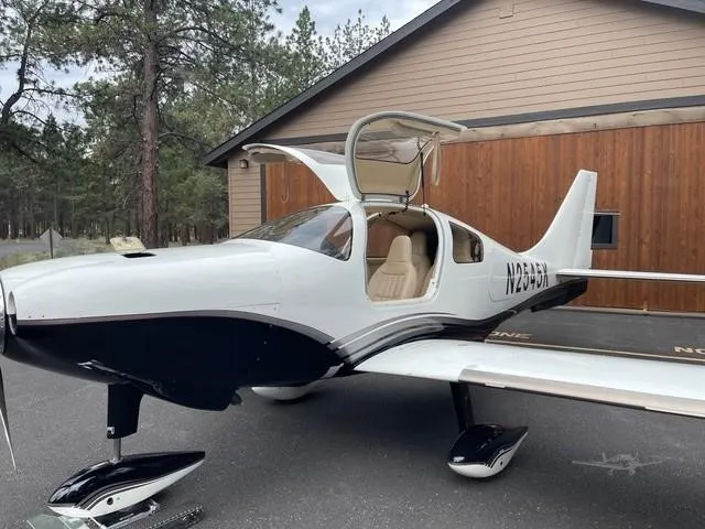 2004 Cessna 400 for sale