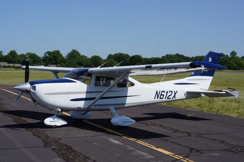 2003 Cessna 182 for sale