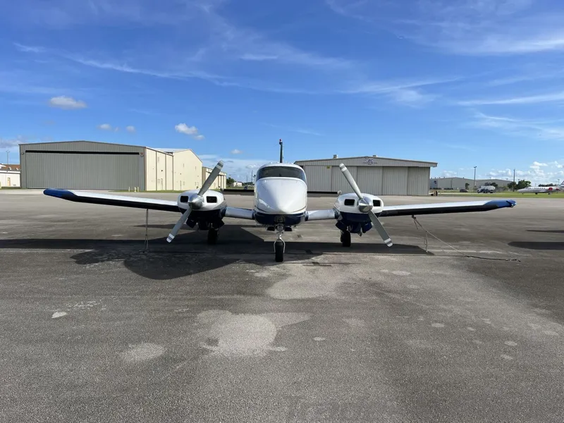 1977 Piper Aztec F