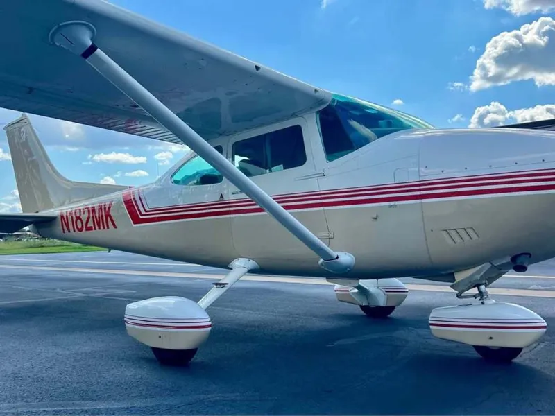 1975 Cessna 182P for sale