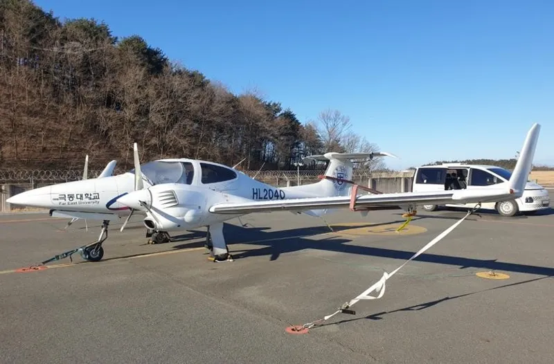 2006 Diamond DA42 for sale