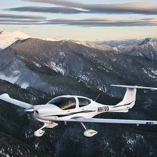 2023 Diamond DA40 Xlt