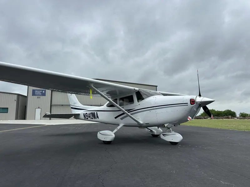 1998 Cessna 182S for sale