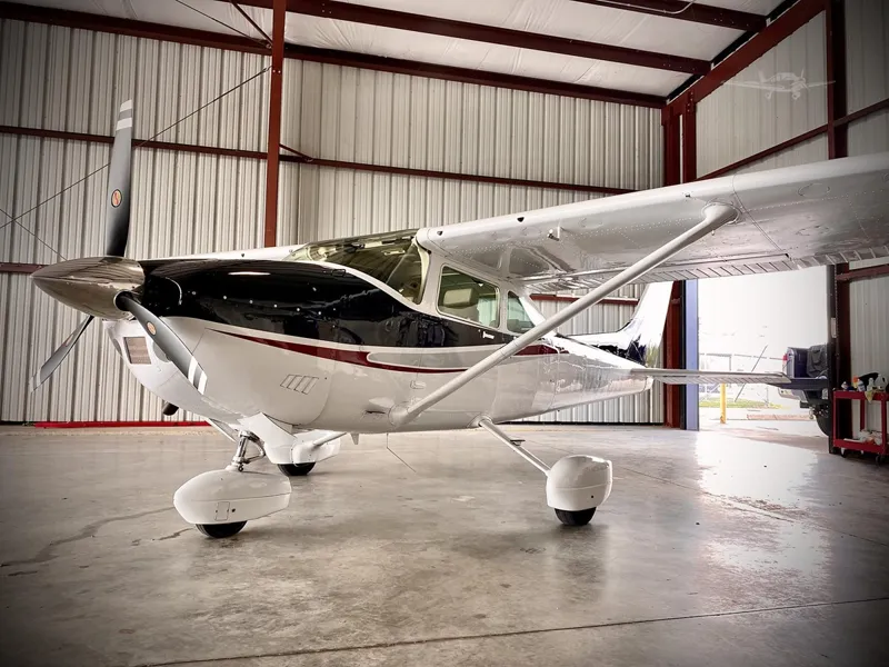 1982 Cessna 182R for sale