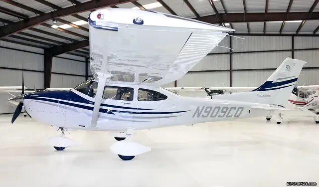 2005 Cessna 182T