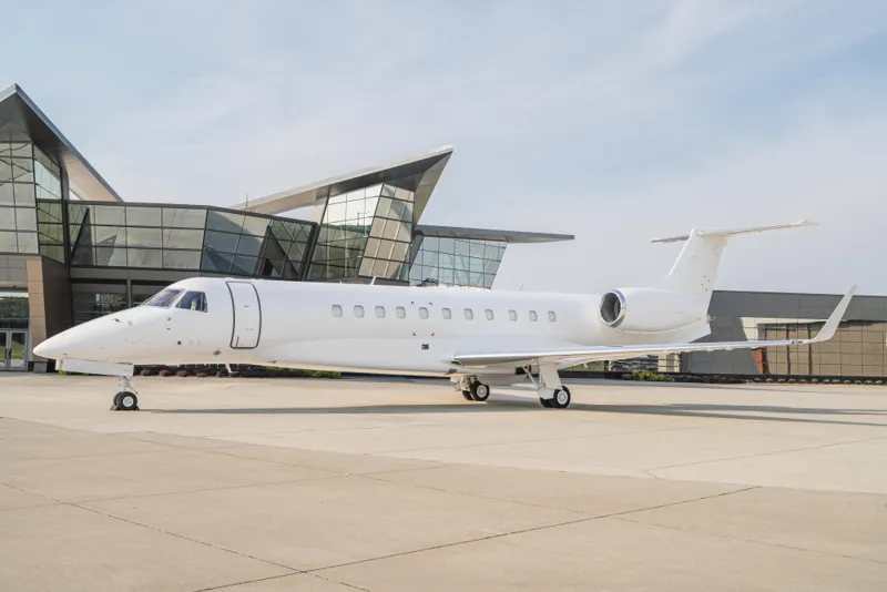 2004 Embraer 600