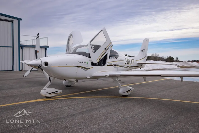 Cirrus SR22