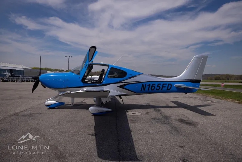 2025 Cirrus SR22