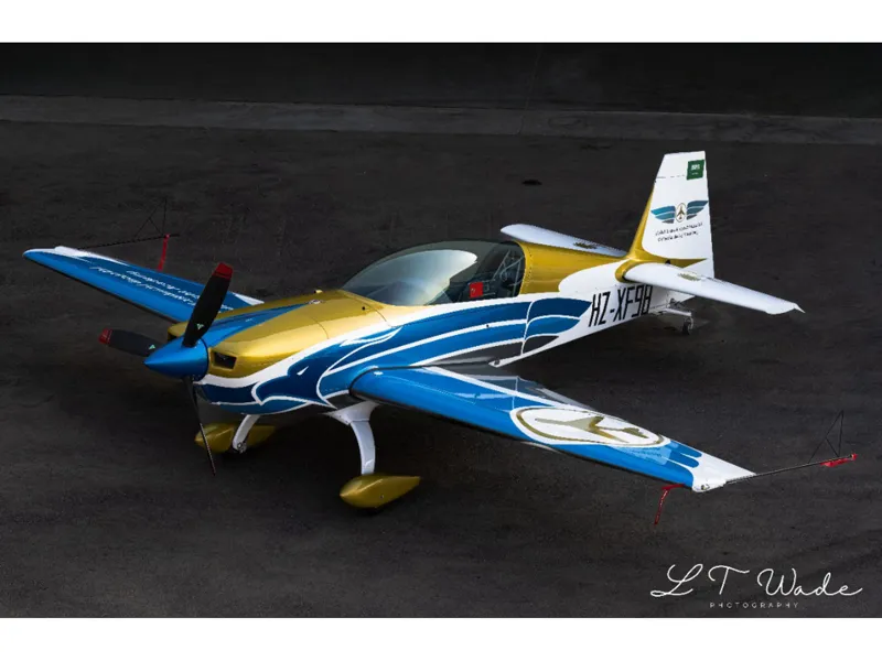 2021 Extra EA 300LC