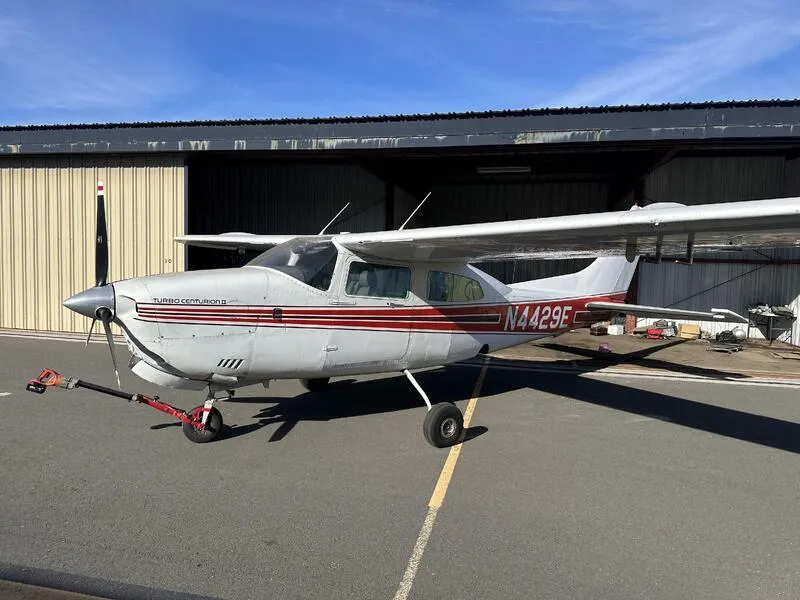 1982 Cessna T210N