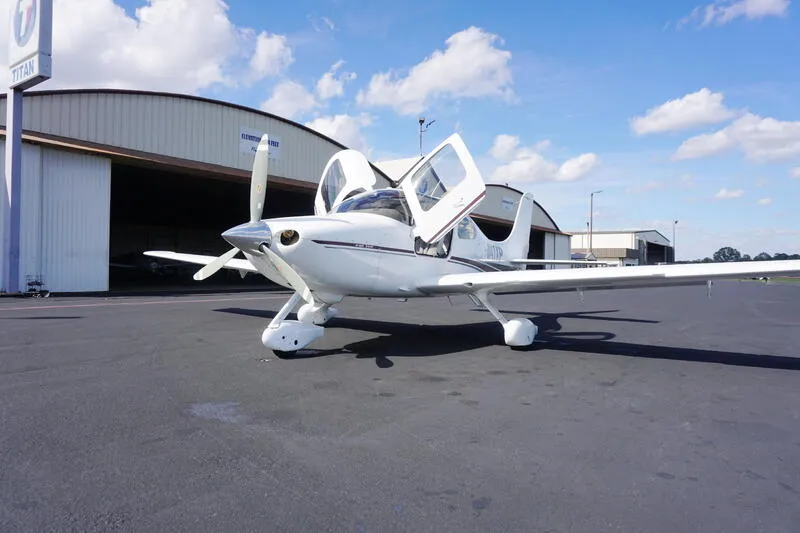2002 Cirrus SR22