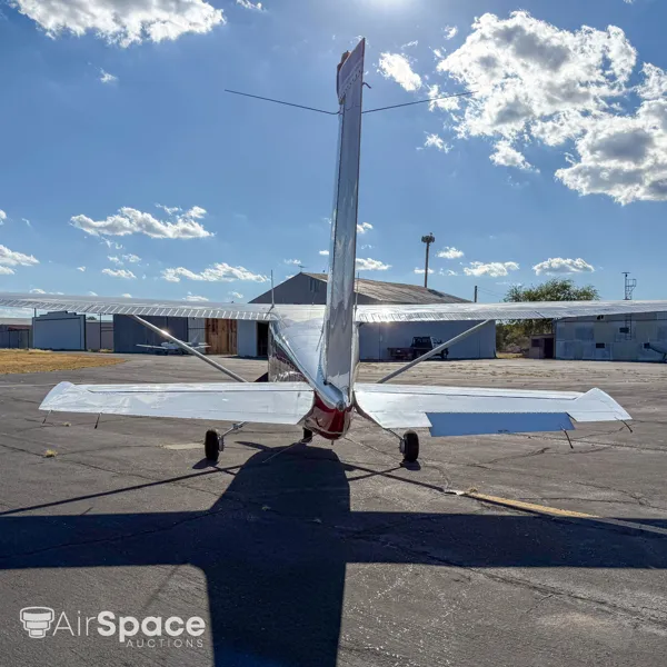 1960 Cessna 210A |