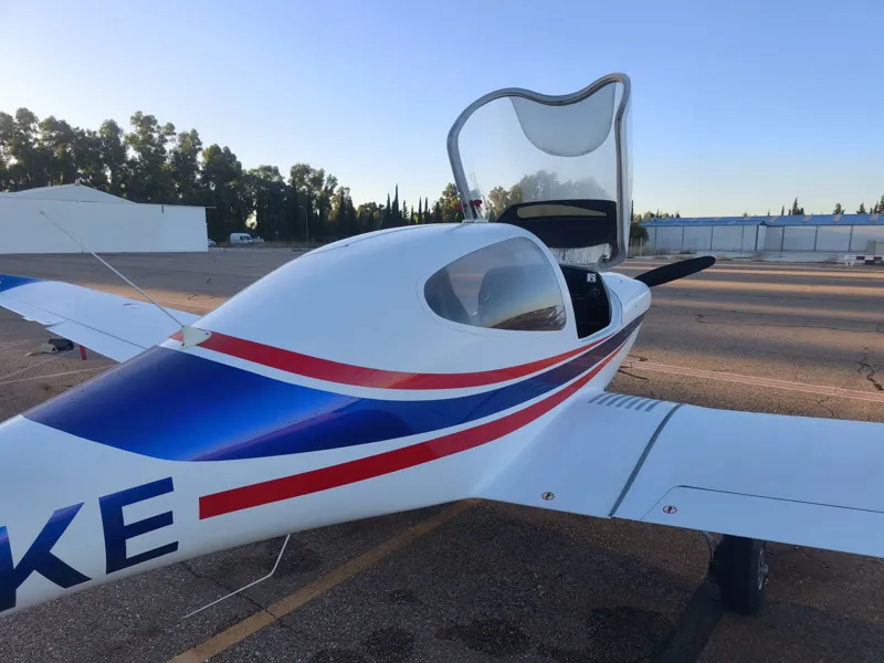 2000 Diamond DA40-180 Star
