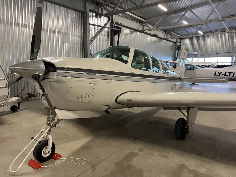 1991 Beechcraft Bonanza F33A
