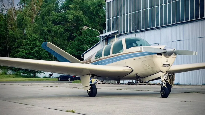 1960 Beechcraft Bonanza 35