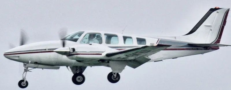 BEECHCRAFT 58 Baron 300 HP