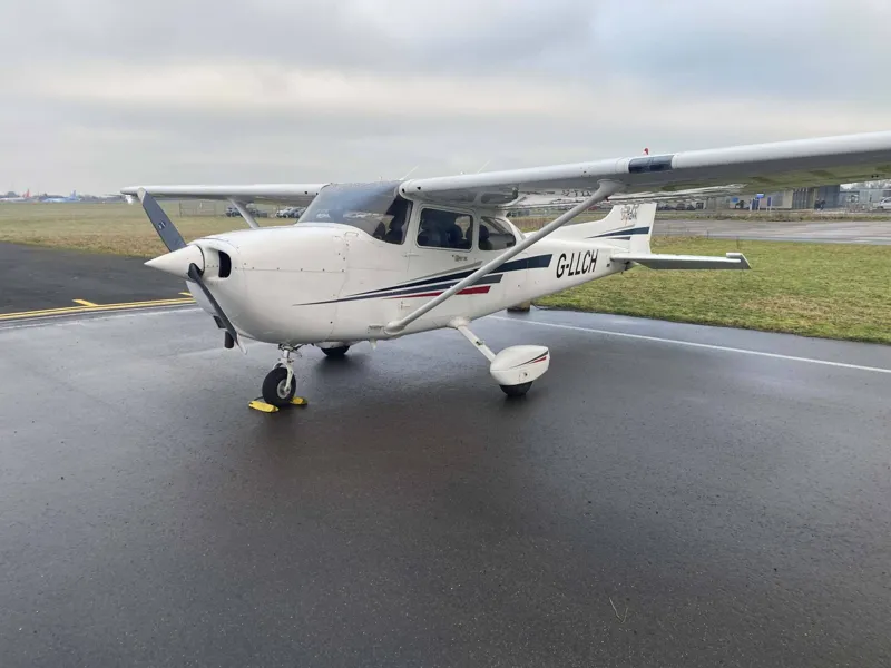 2001 Cessna 172 Skyhawk SP