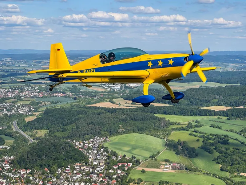 1996 Extra EA-300L
