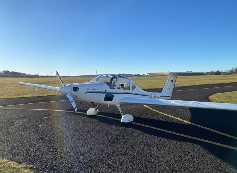 1985 Grob G-109B