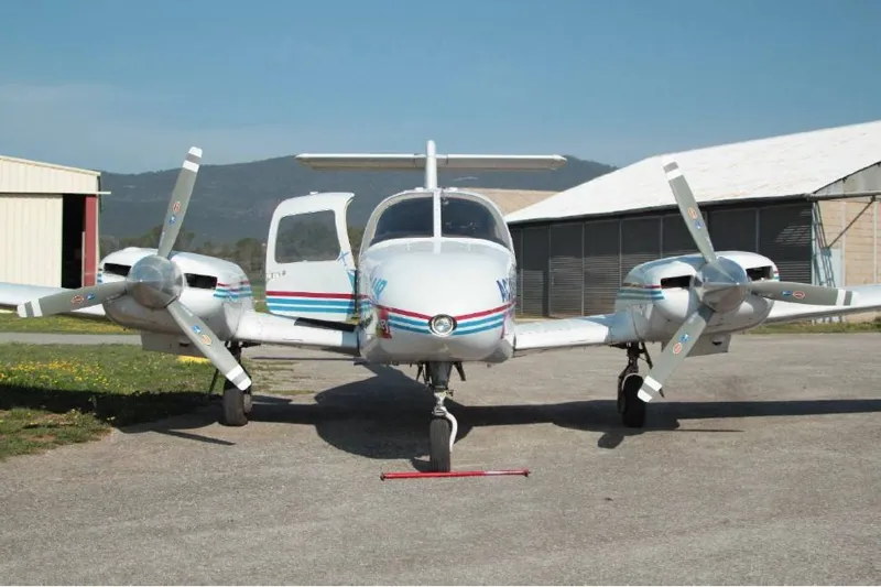1981 Piper PA-44-180T Turbo Seminole