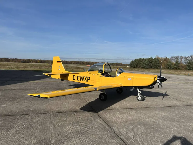 1996 Slingsby T-67M260 Firefly