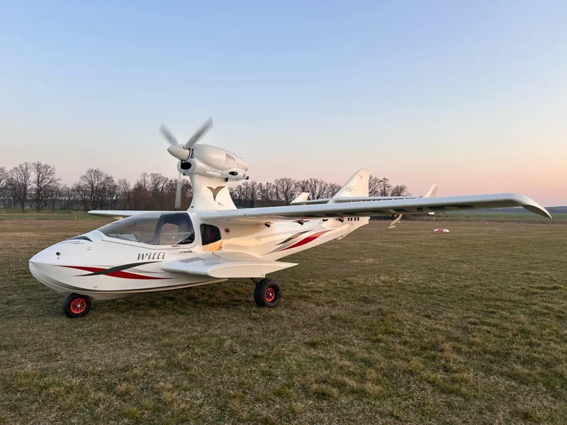 2015 Uniplanes-Dornier Flywhale FW650