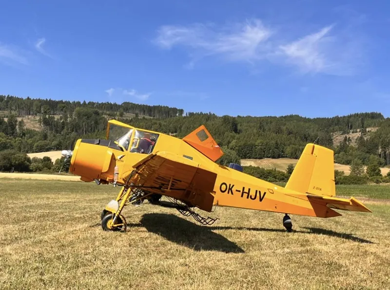 1977 Zlin Z-37 Cmelák A