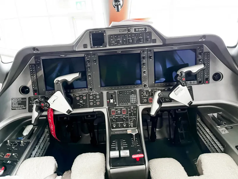2010 Embraer Phenom 100