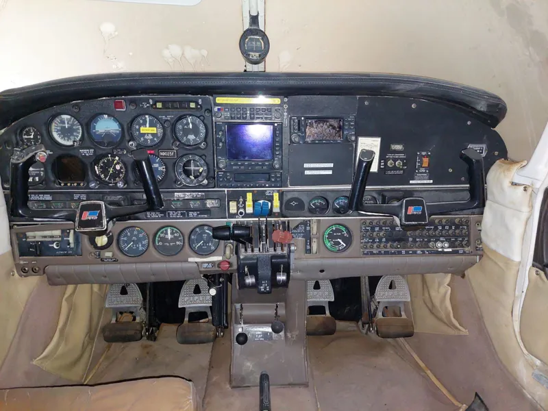 1977 Piper PA-34-200T Seneca II
