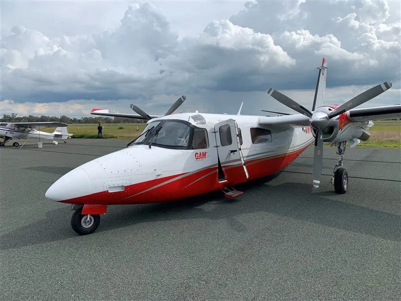1974 Commander 690A for sale