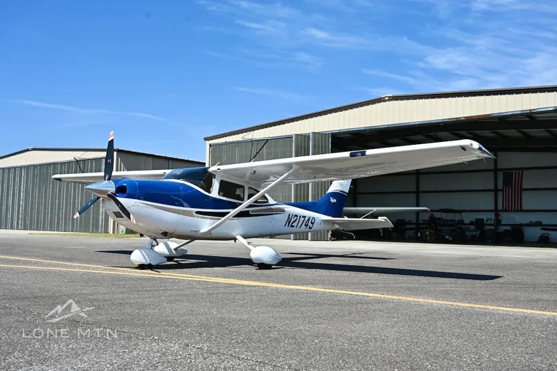 2004 Cessna 182T for sale