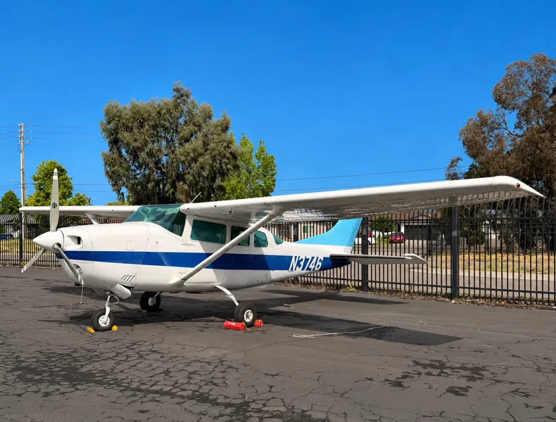 1975 Cessna TU206F