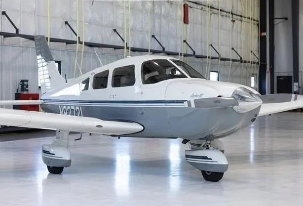 Piper PA-28-181