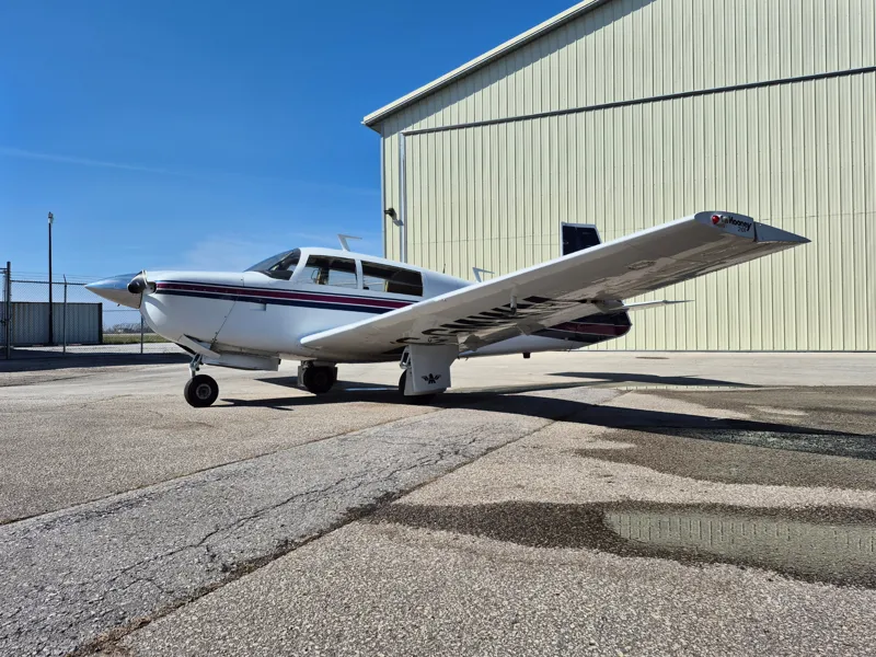 Mooney M20J
