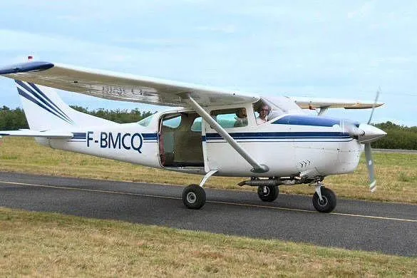 1963 Cessna U-206 Skywagon Skydive
