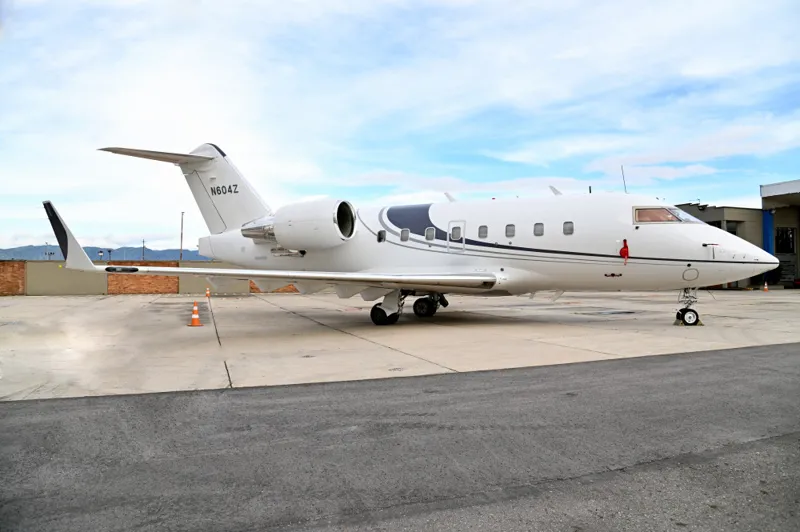 2001 Bombardier Challenger 604 for sale