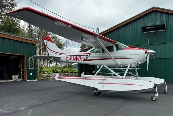 CESSNA 182 SKYLANE for sale