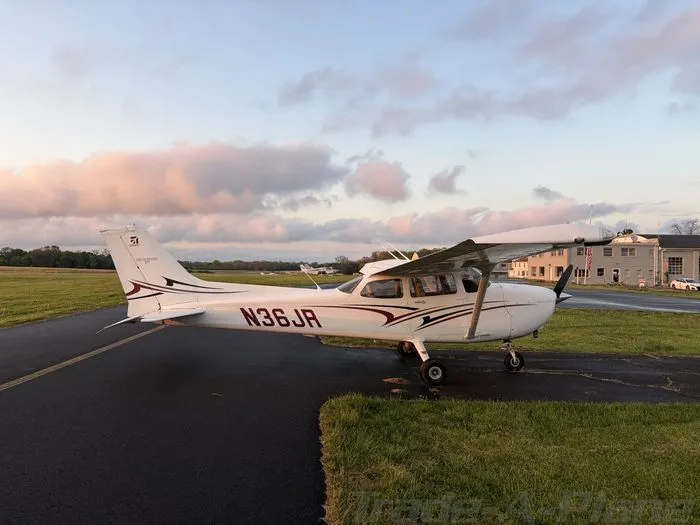 2012 Cessna 172S for sale