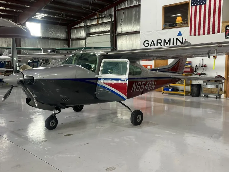 Cessna T210N