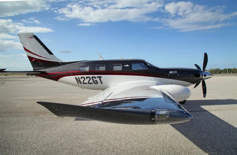 Piper M600