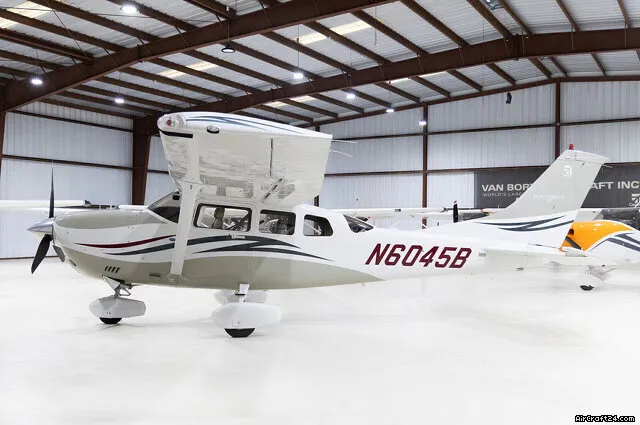 2006 Cessna T206H for sale