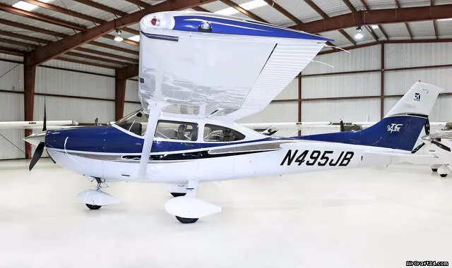 2004 Cessna T182T for sale