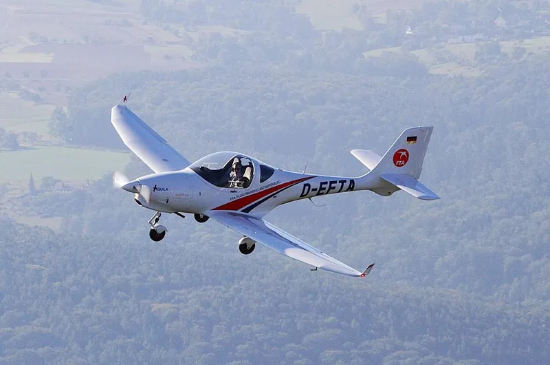 Aquila A-211