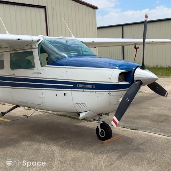 Cessna 210