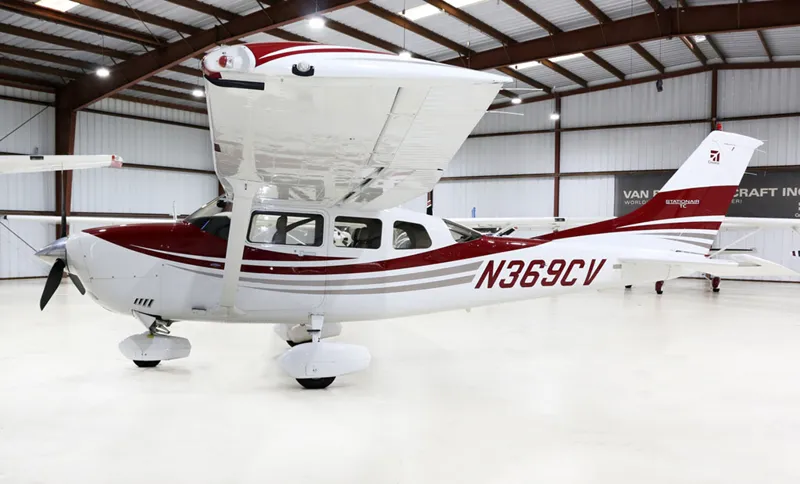 Cessna T206H