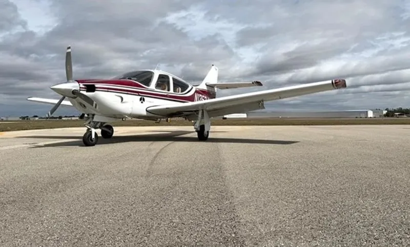 1975 Commander 112A for sale